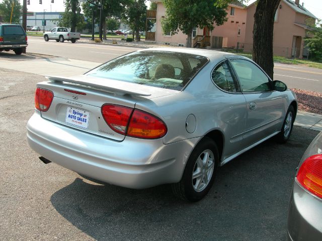 Oldsmobile Alero 2004 photo 1