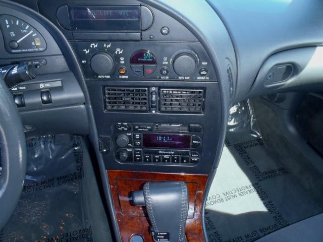 Oldsmobile Aurora 1996 photo 4