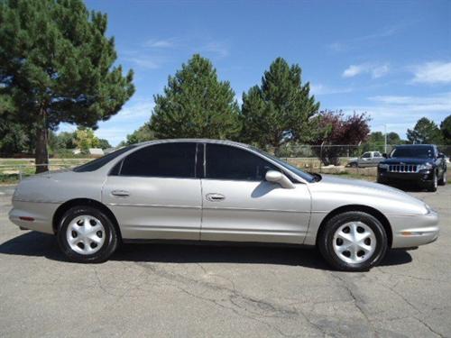 Oldsmobile Aurora 1996 photo 2