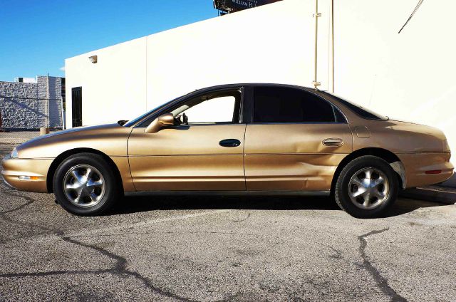 Oldsmobile Aurora Base Sedan