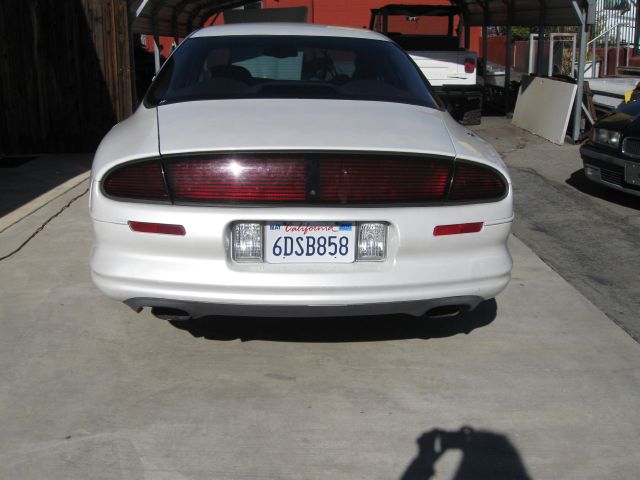 Oldsmobile Aurora 1999 photo 1