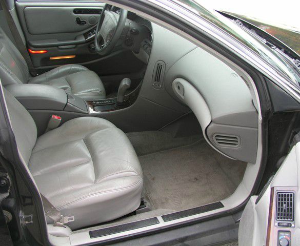 Oldsmobile Aurora 1999 photo 1