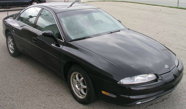 Oldsmobile Aurora 1999 photo 4