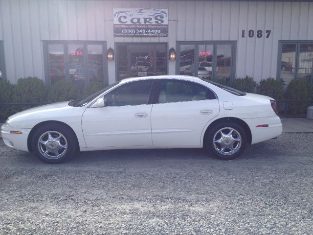 Oldsmobile Aurora 2001 photo 4