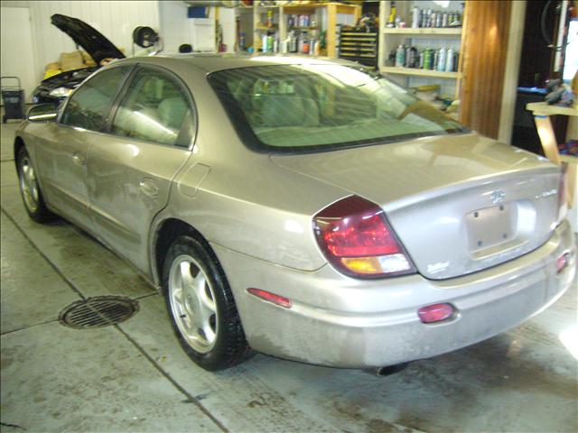 Oldsmobile Aurora 2001 photo 1