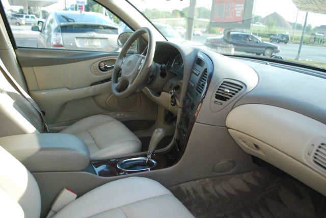 Oldsmobile Aurora 2001 photo 1