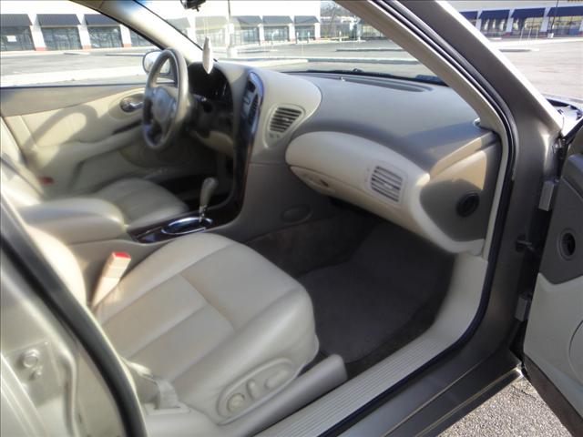 Oldsmobile Aurora 2001 photo 3