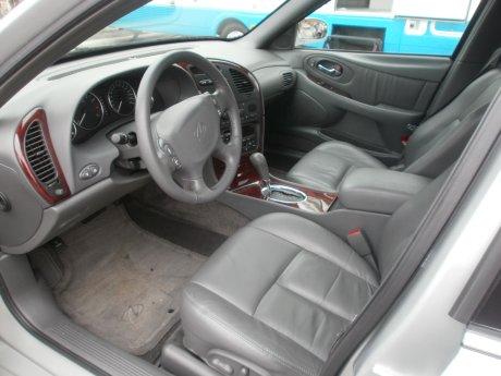 Oldsmobile Aurora 2001 photo 2