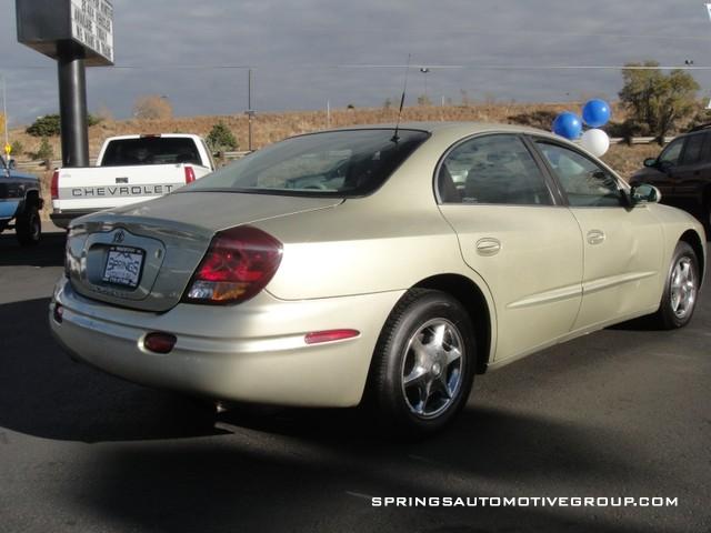 Oldsmobile Aurora 2001 photo 1