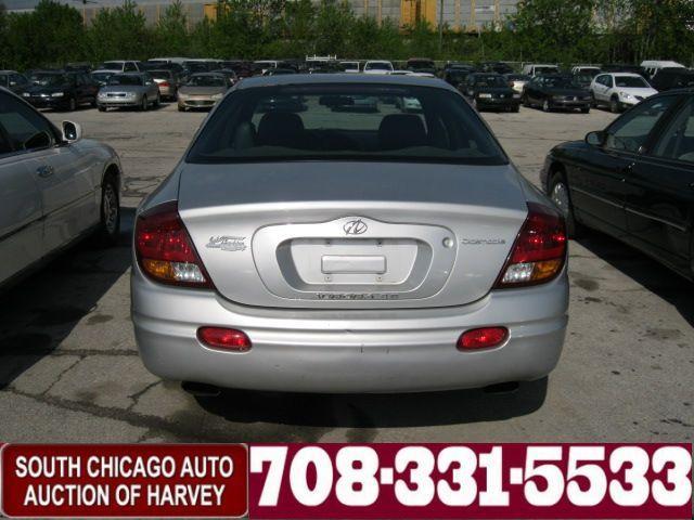 Oldsmobile Aurora 3 Sedan