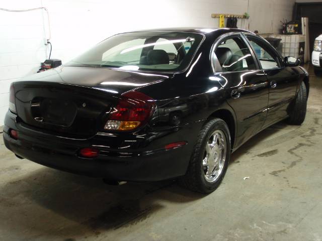 Oldsmobile Aurora 2001 photo 2