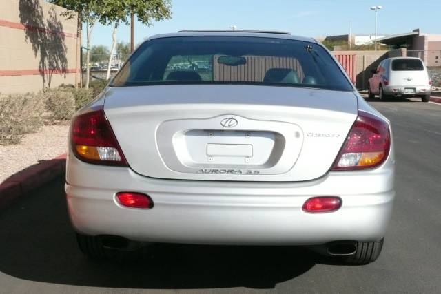 Oldsmobile Aurora 2001 photo 5