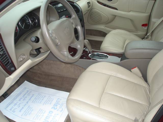 Oldsmobile Aurora 2001 photo 4