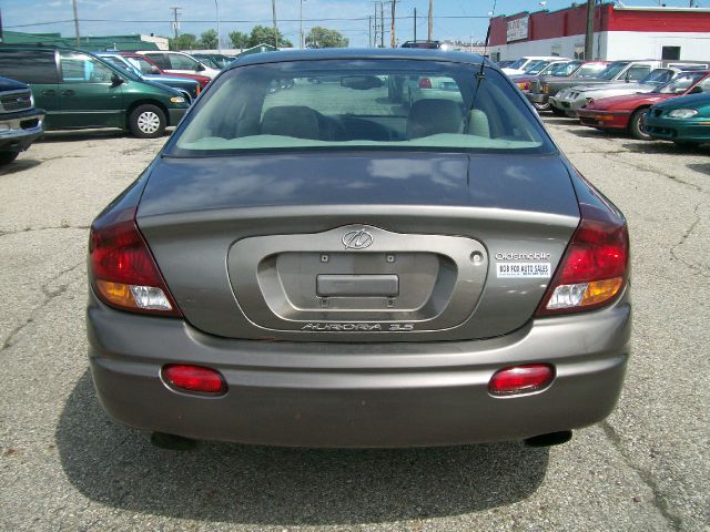Oldsmobile Aurora 2001 photo 2