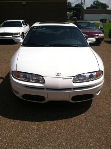 Oldsmobile Aurora 2001 photo 2