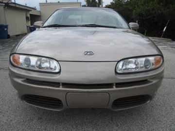 Oldsmobile Aurora 2001 photo 3