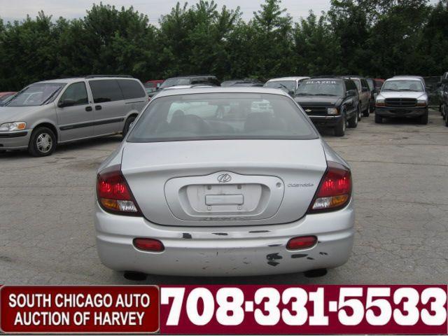 Oldsmobile Aurora 2001 photo 2