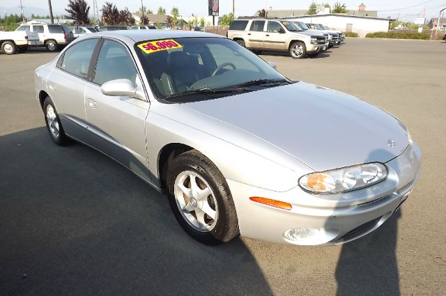 Oldsmobile Aurora 2002 photo 3