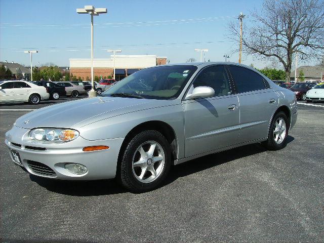 Oldsmobile Aurora 3 Sedan