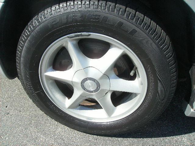 Oldsmobile Aurora 2002 photo 1