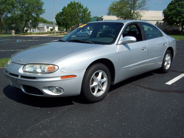 Oldsmobile Aurora 2002 photo 1