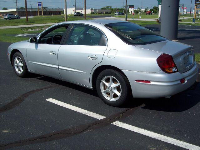 Oldsmobile Aurora 2002 photo 3