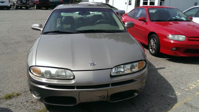 Oldsmobile Aurora 2002 photo 1