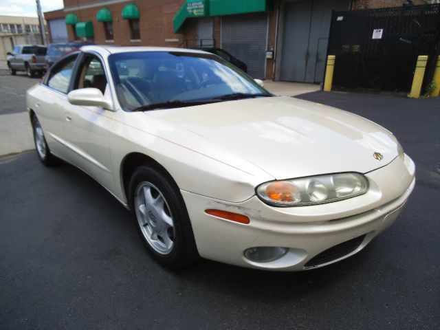 Oldsmobile Aurora 2003 photo 4