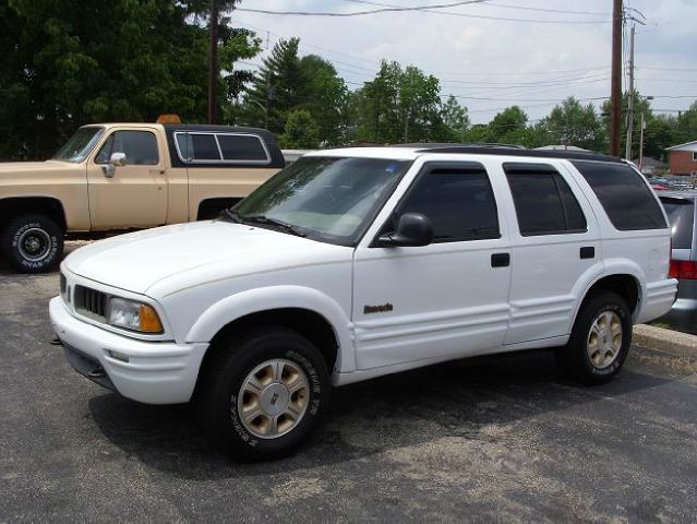 Oldsmobile Bravada 1996 photo 1