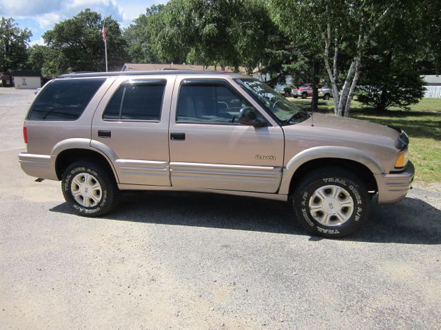 Oldsmobile Bravada 1997 photo 2