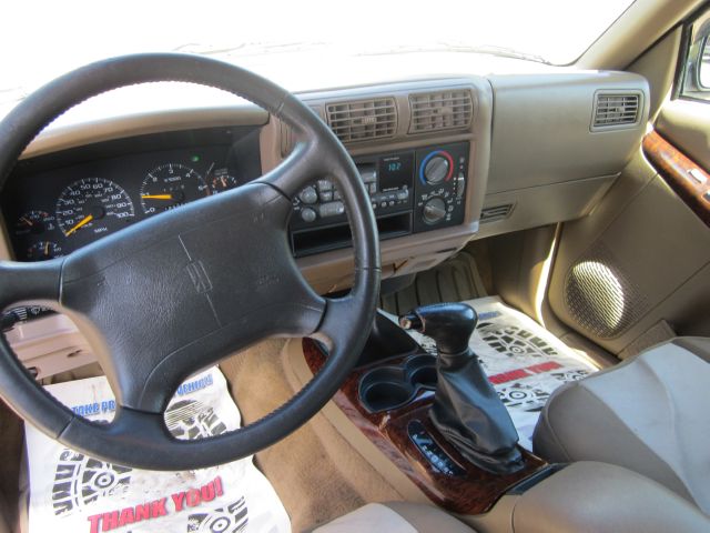 Oldsmobile Bravada 1997 photo 3