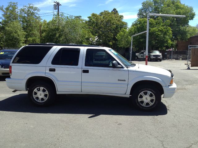 Oldsmobile Bravada 1997 photo 10