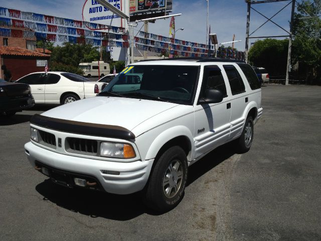 Oldsmobile Bravada 1997 photo 12