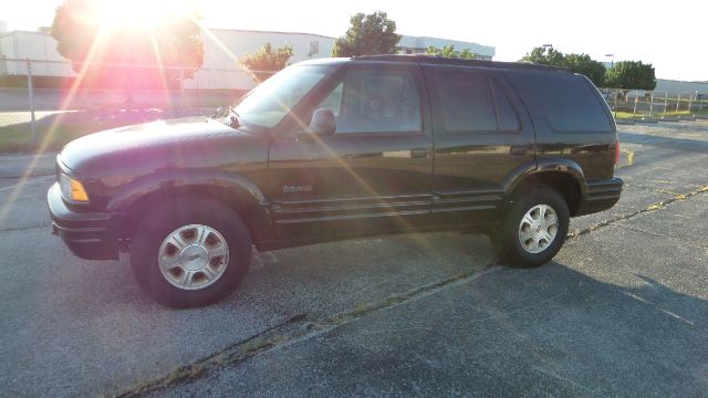 Oldsmobile Bravada Base SUV