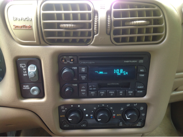 Oldsmobile Bravada EX - DUAL Power Doors SUV