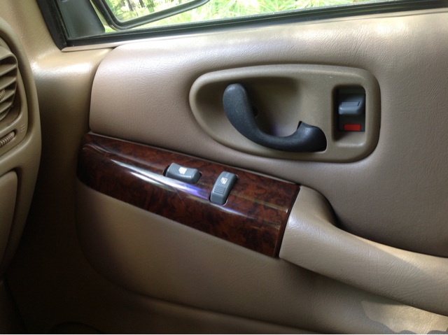 Oldsmobile Bravada 1999 photo 2