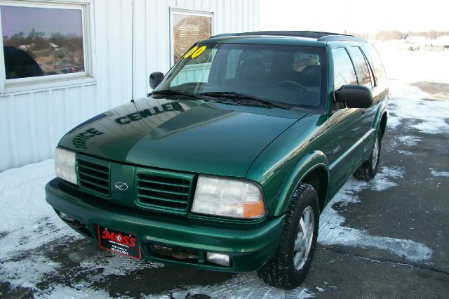 Oldsmobile Bravada 2000 photo 2