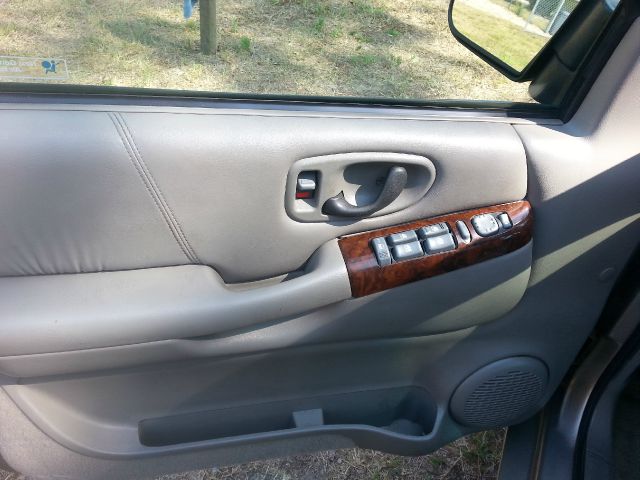 Oldsmobile Bravada 2000 photo 8