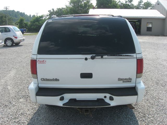 Oldsmobile Bravada 2000 photo 1