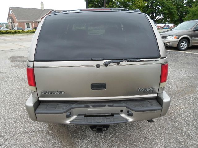 Oldsmobile Bravada 2000 photo 1