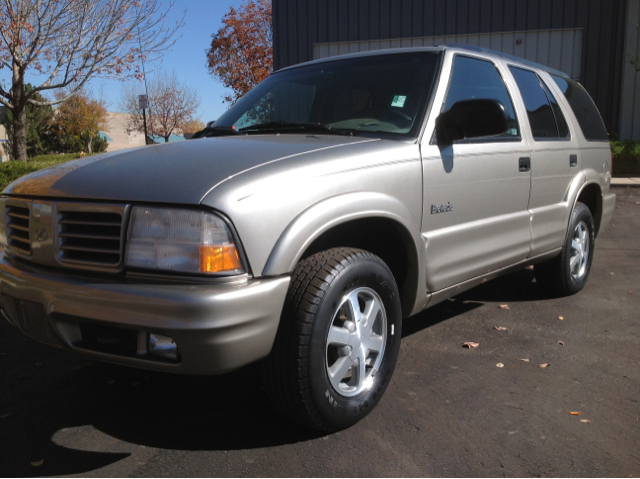 Oldsmobile Bravada 2000 photo 2