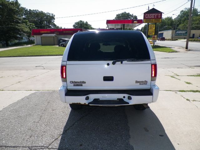 Oldsmobile Bravada 2001 photo 1