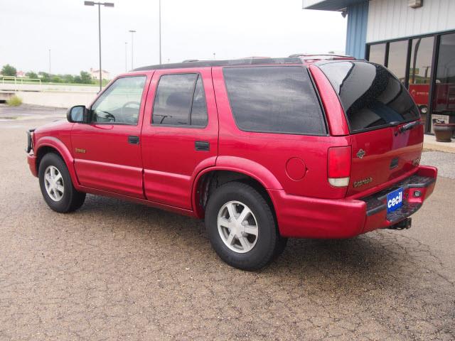 Oldsmobile Bravada 2001 photo 3