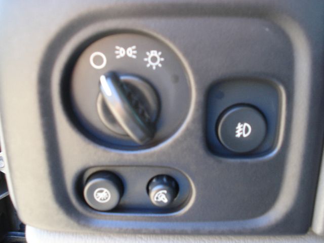 Oldsmobile Bravada 2002 photo 43