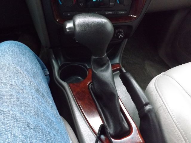 Oldsmobile Bravada 2004 photo 13