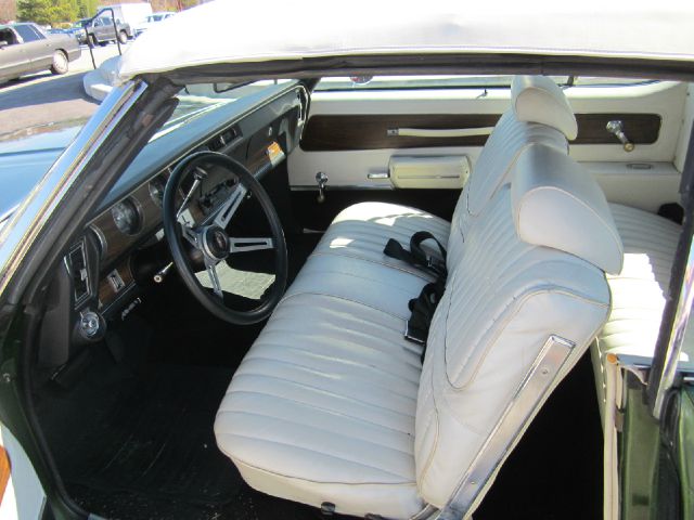 Oldsmobile CUTLAS 1972 photo 14