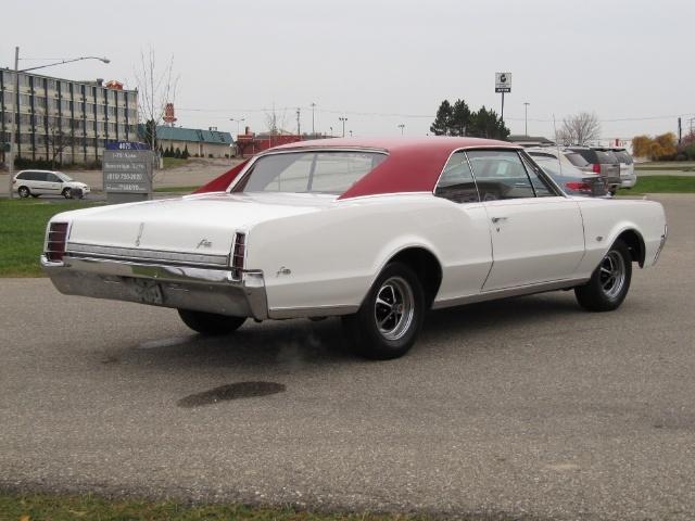 Oldsmobile CUTLASS 1966 photo 2