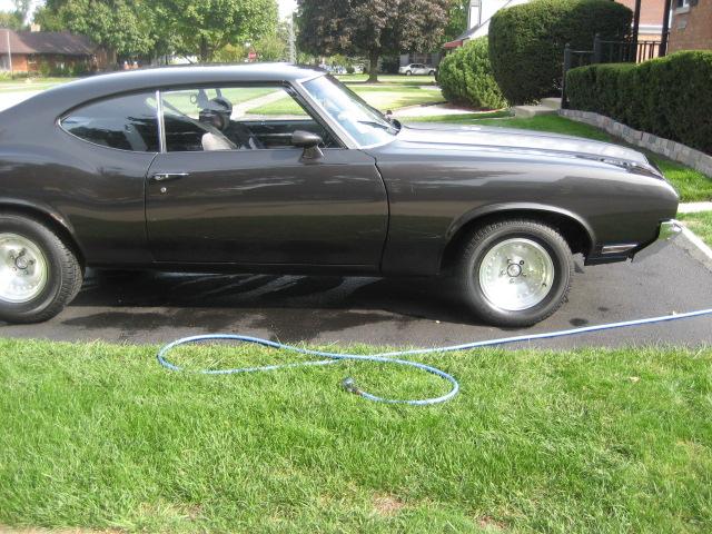 Oldsmobile CUTLASS 1972 photo 2