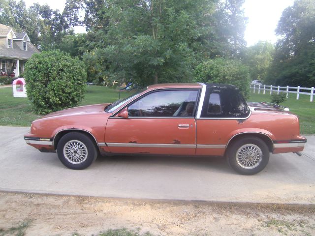 Oldsmobile Calais 1987 photo 4