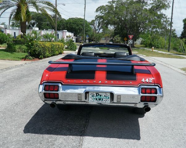 Oldsmobile CUTLASS 1972 photo 2
